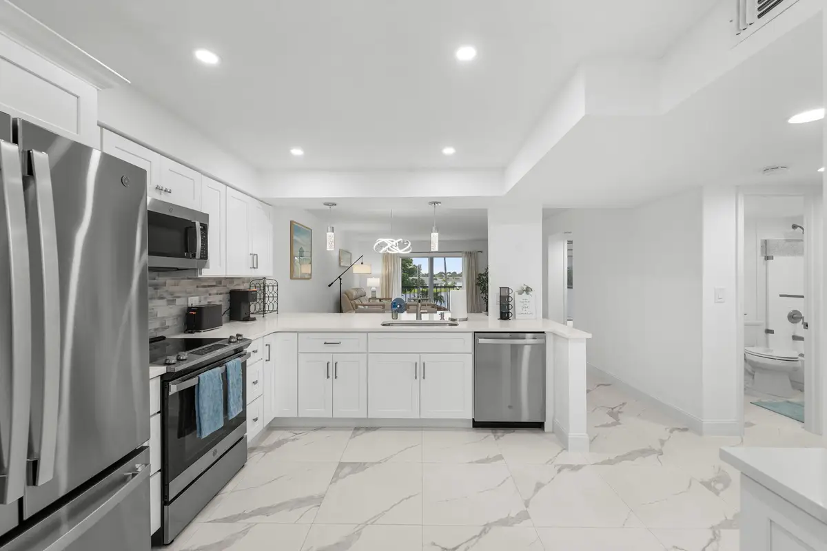6936 Huntington Lane #302, Delray Beach, FL 33446 - #1