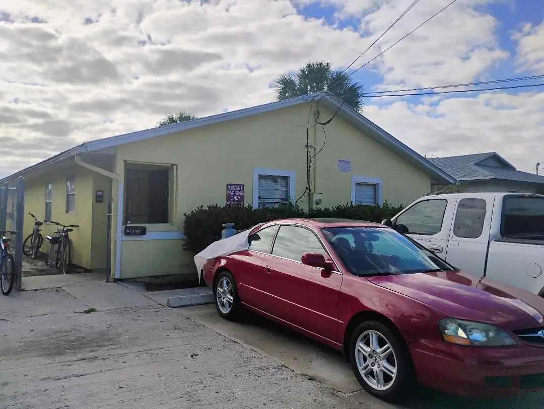 803 SE Tarpon Avenue Se, Stuart, FL 34994 - #1