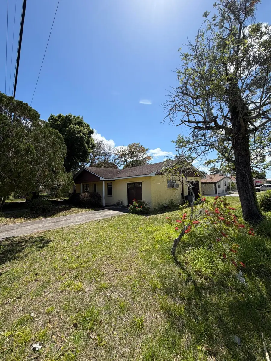 1709 N 22nd Street, Fort Pierce, FL 34950 - #2