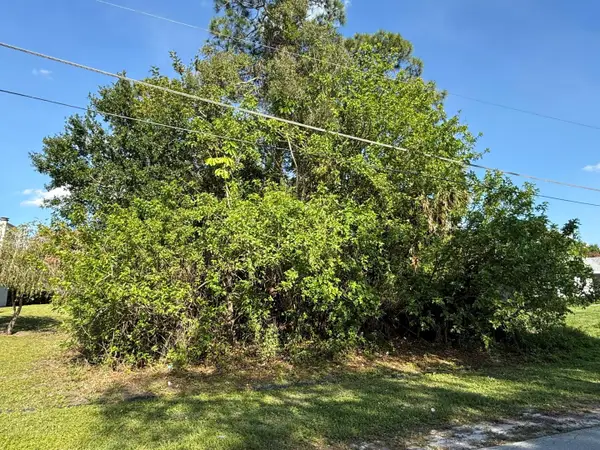 2325 SE Saphire Terrace, Port St Lucie, FL 34952