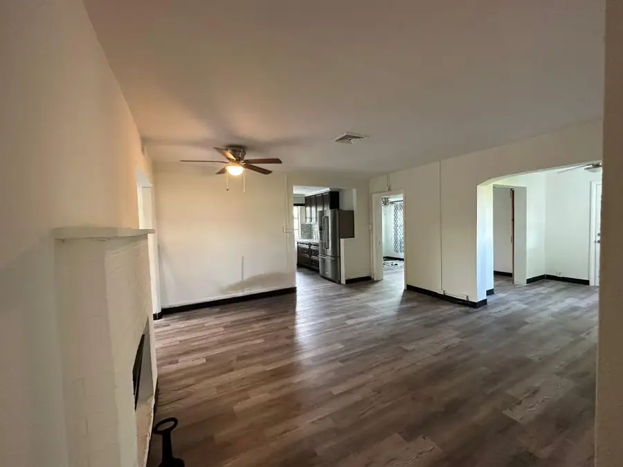 84 E North Shore Avenue, North Fort Myers, FL 33917 - #3