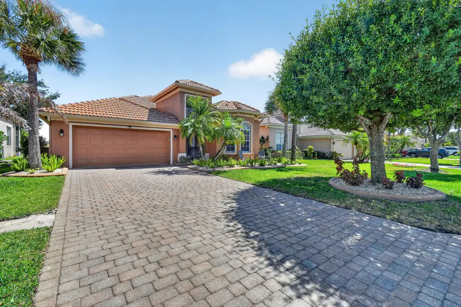 332 NW Stratford Lane, Port Saint Lucie, FL 34983 - #2