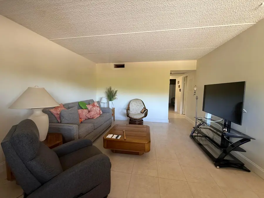 3300 Springdale Boulevard #202, Palm Springs, FL 33461 - #3