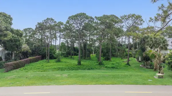 19051 SE Old Trail Drive W, Jupiter, FL 33478