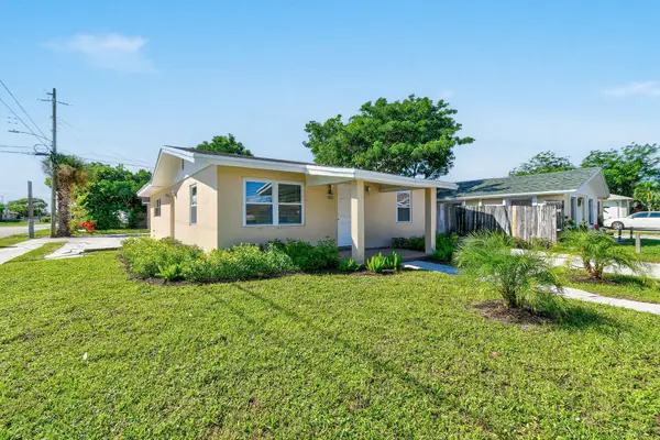 1301 W 25th Street, Riviera Beach, FL 33404