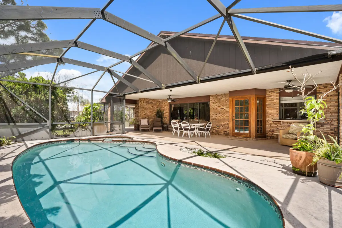 472 SE Majestic Terrace, Port Saint Lucie, FL 34983 - #1
