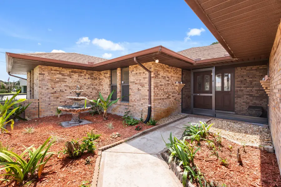 472 SE Majestic Terrace, Port Saint Lucie, FL 34983 - #3