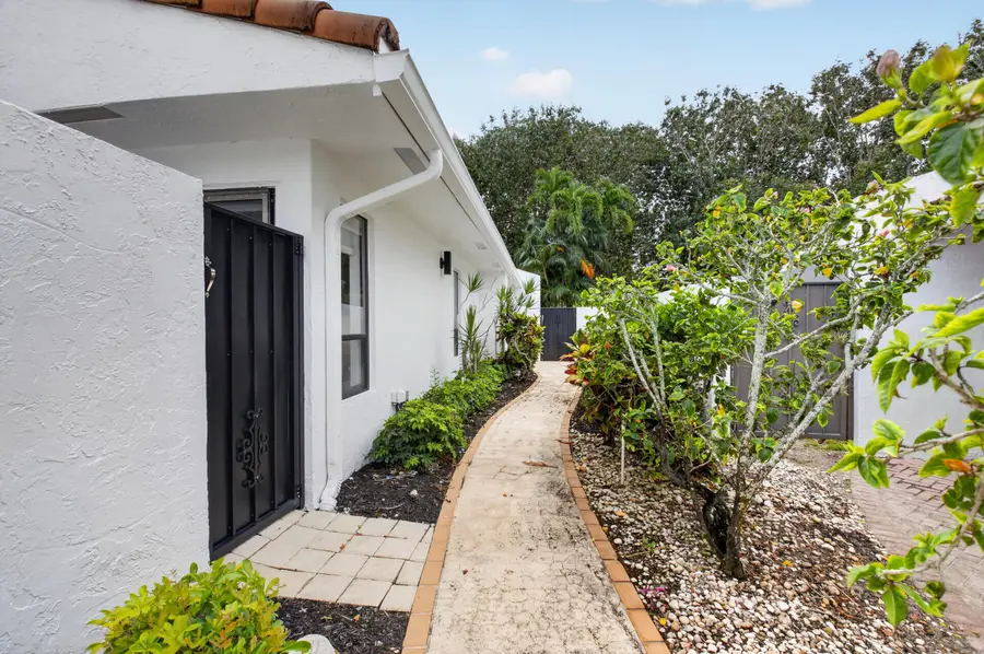 7368 Woodmont Court, Boca Raton, FL 33434 - #2