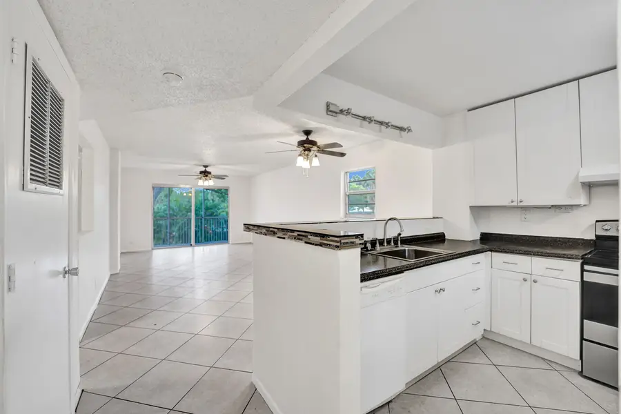 1100 NW 87th Avenue #208, Coral Springs, FL 33071 - #2