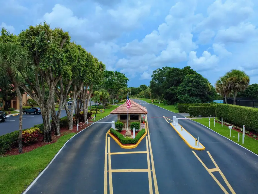 11090 Green Lake Drive #201, Boynton Beach, FL 33437 - #3