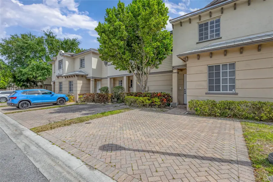 2037 Nassau Drive #2037, Riviera Beach, FL 33404 - #3