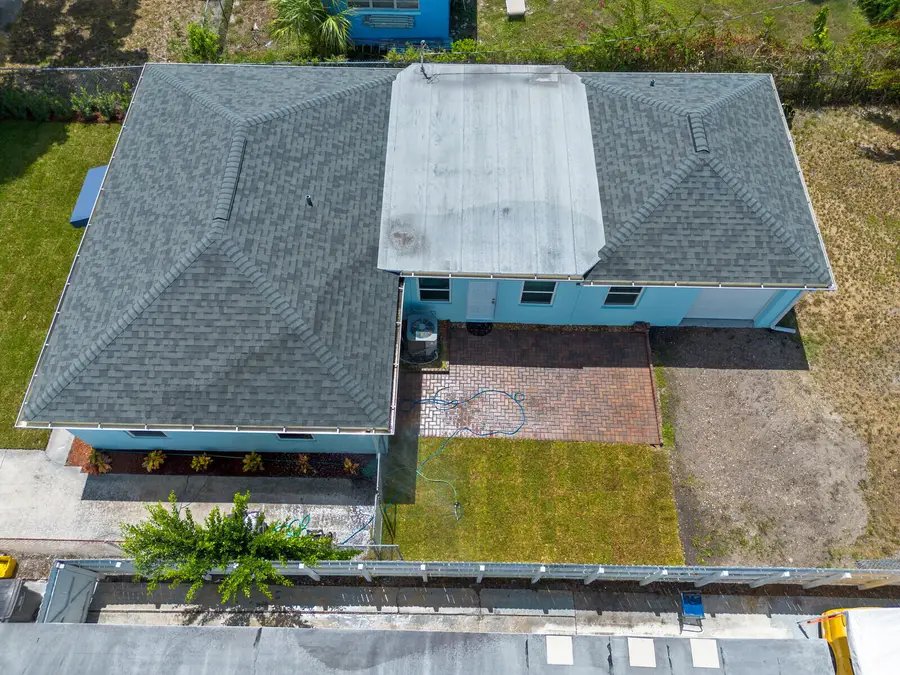 957 30th Street, West Palm Beach, FL 33407 - #2