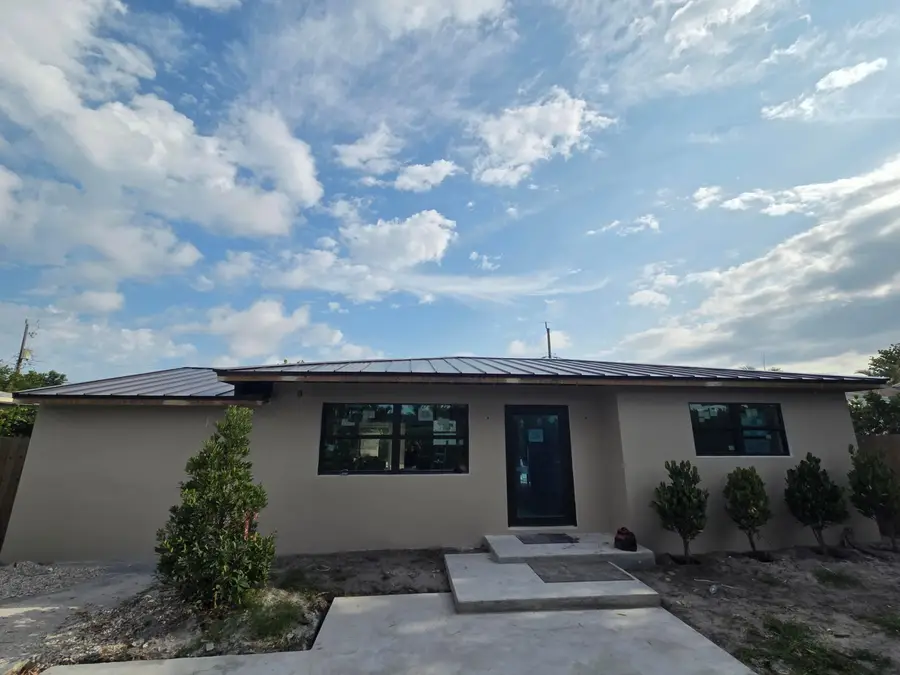 329 Laurie Road, West Palm Beach, FL 33405 - #3