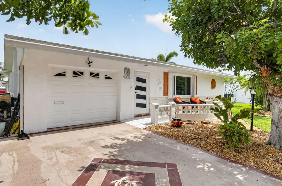 1803 SW 22nd Way, Boynton Beach, FL 33426 - #2