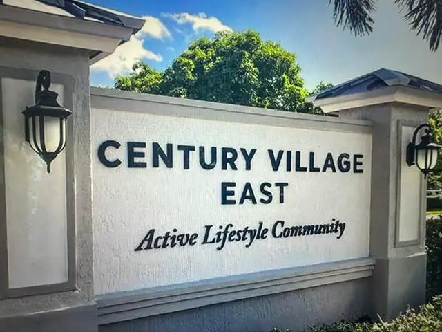 75 Farnham E, Deerfield Beach, FL 33442 - #1