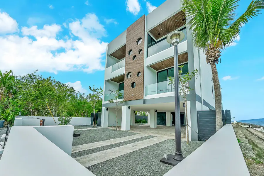 16 Seaside Avenue, Key Largo, FL 33037 - #3