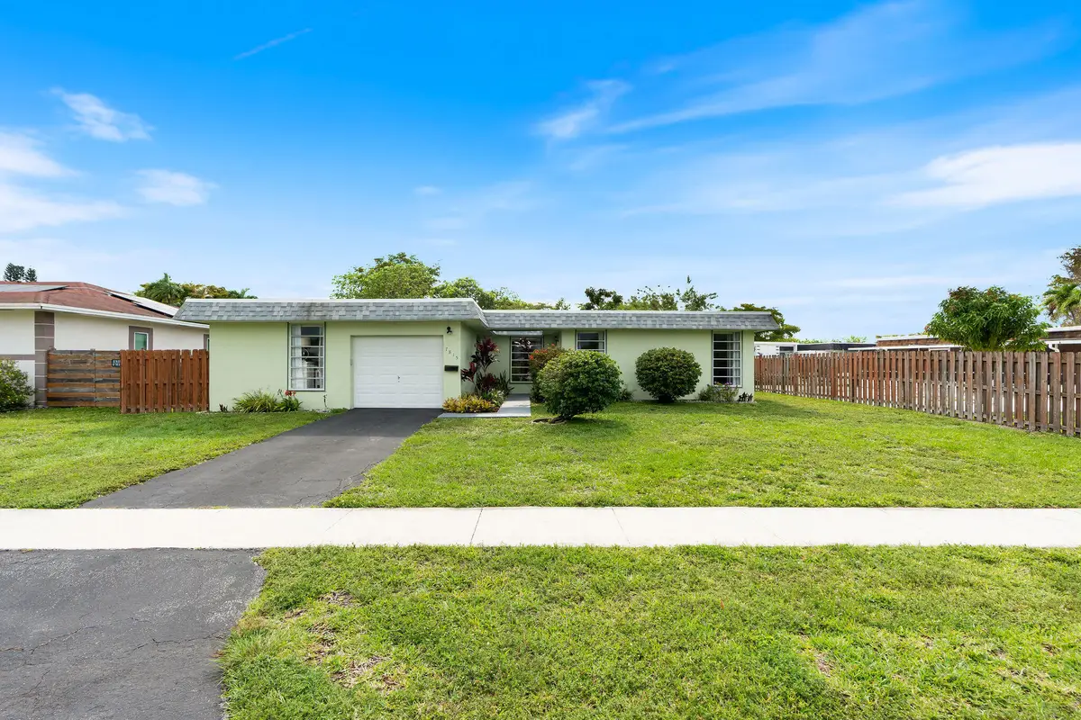 7815 NW 68th Terrace, Tamarac, FL 33321 - #1
