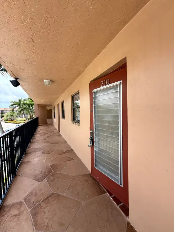 10300 NW 30th Court #210, Sunrise, FL 33322
