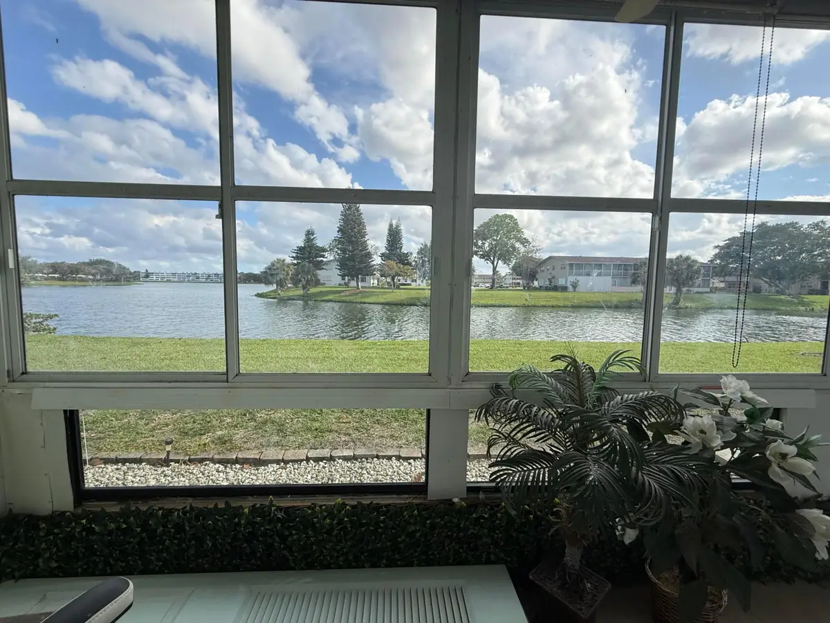 343 Chatham, West Palm Beach, FL 33417 - #1