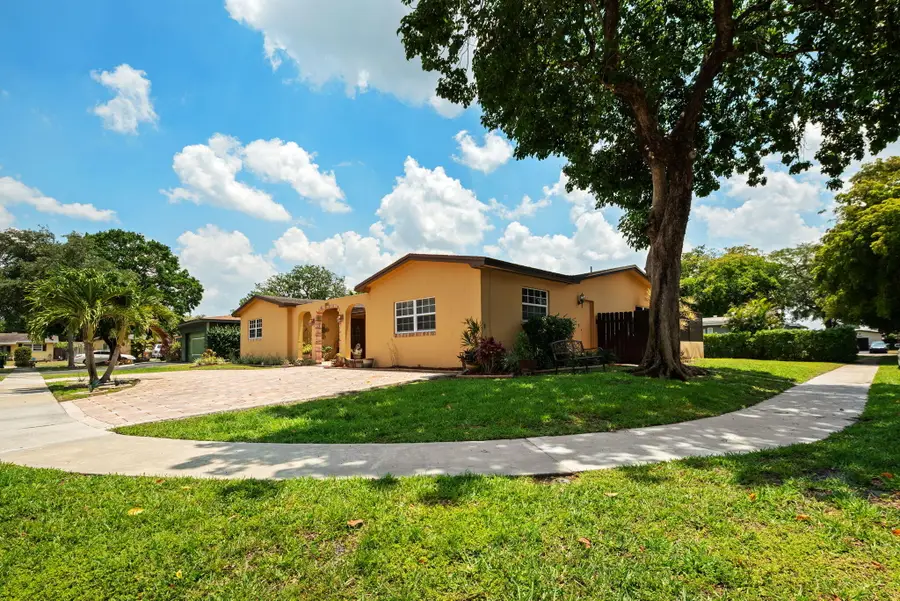 8350 NW 23rd Street, Pembroke Pines, FL 33024 - #3
