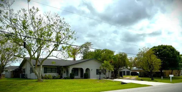 202 SW Crescent Avenue, Port St Lucie, FL 34984