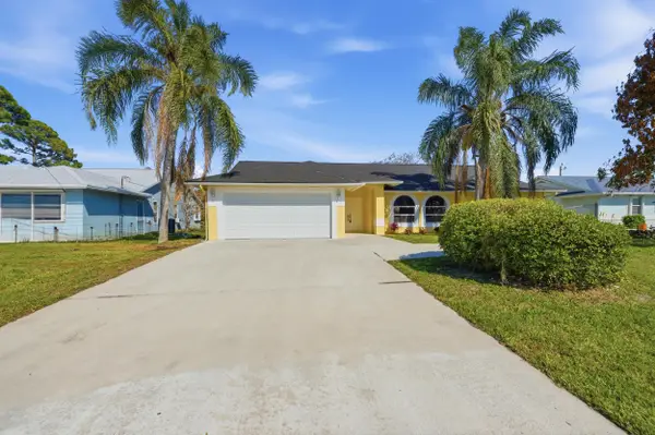 1371 SE Airoso Boulevard, Port St Lucie, FL 34983