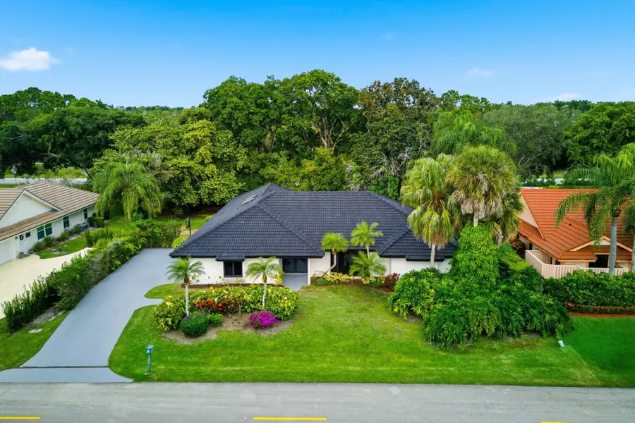 2 Dunbar Road, Palm Beach Gardens, FL 33418 - #2