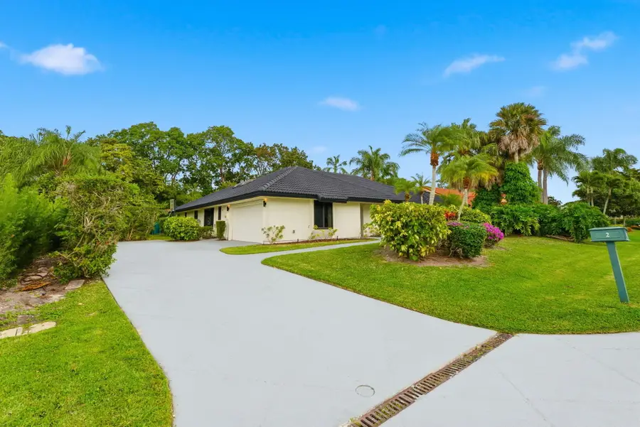 2 Dunbar Road, Palm Beach Gardens, FL 33418 - #3