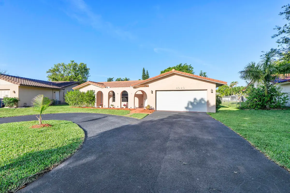 4020 NW 113th Avenue, Coral Springs, FL 33065 - #1