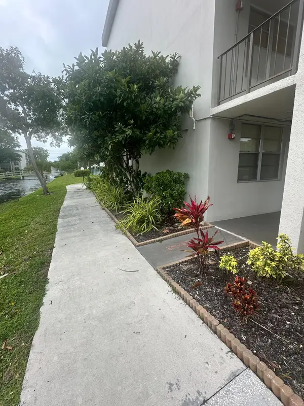 4850 NW 29th Court #132, Lauderdale Lakes, FL 33313
