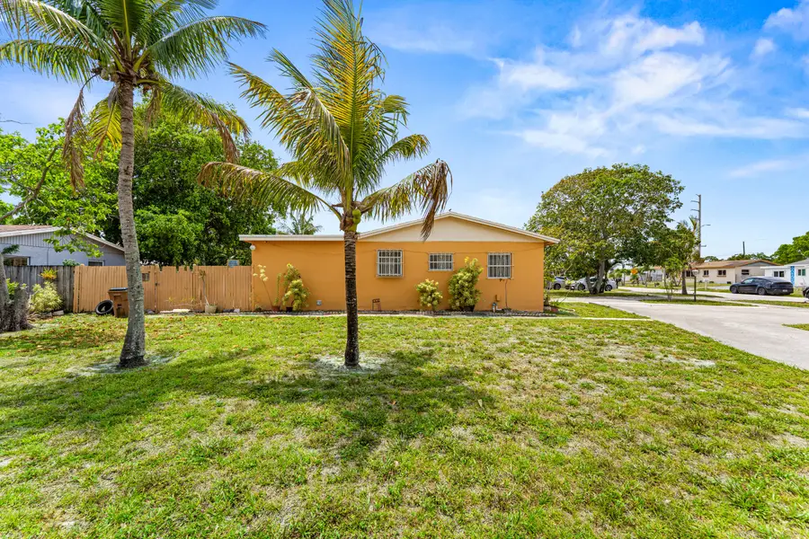 610 SW 10th Court, Deerfield Beach, FL 33441 - #3