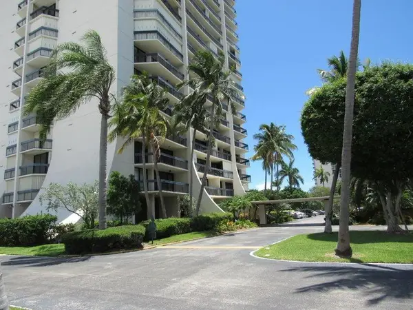 2400 Presidential Way #1803, West Palm Beach, FL 33401