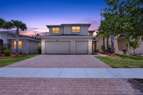 1278 NW Leonardo Circle, Port St Lucie, FL 34986