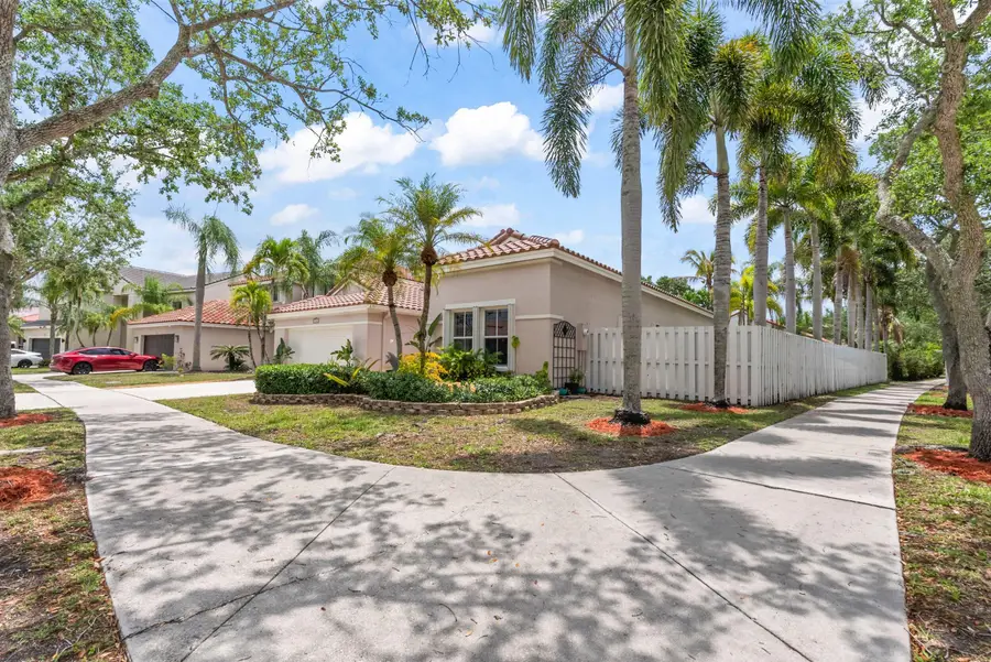 1102 Hickory Way, Weston, FL 33327 - #2