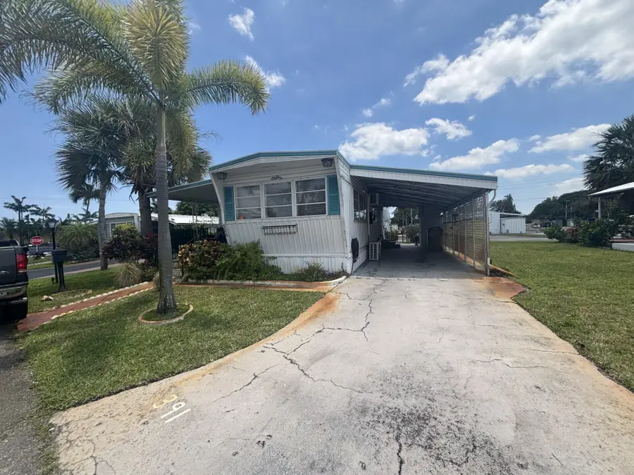 586 NE 47th Street, Deerfield Beach, FL 33064 - #2