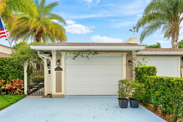 12383 Westhampton Circle, Wellington, FL 33414