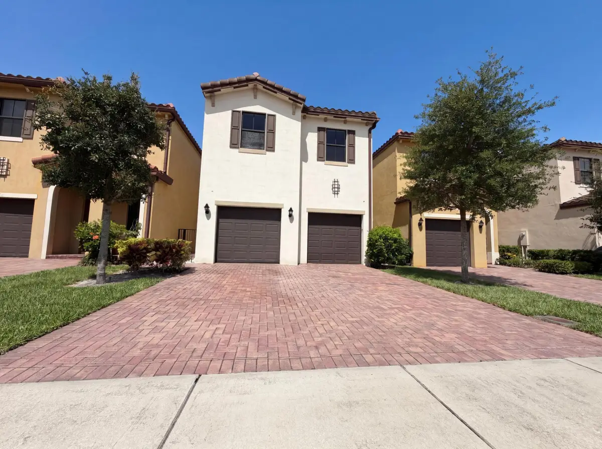 5213 NW 50th Terrace, Tamarac, FL 33319 - #1