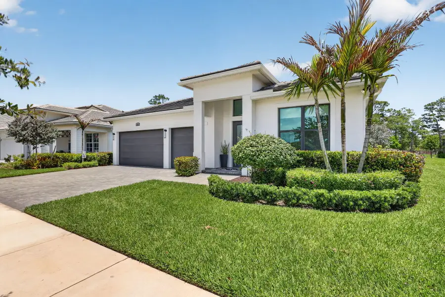 2341 SE Canopy Cove Lane, Port Saint Lucie, FL 34984 - #2