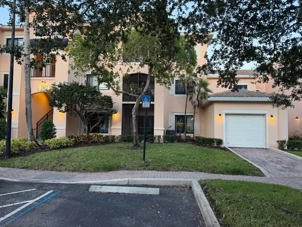 2807 Veronia Drive #103, Palm Beach Gardens, FL 33410