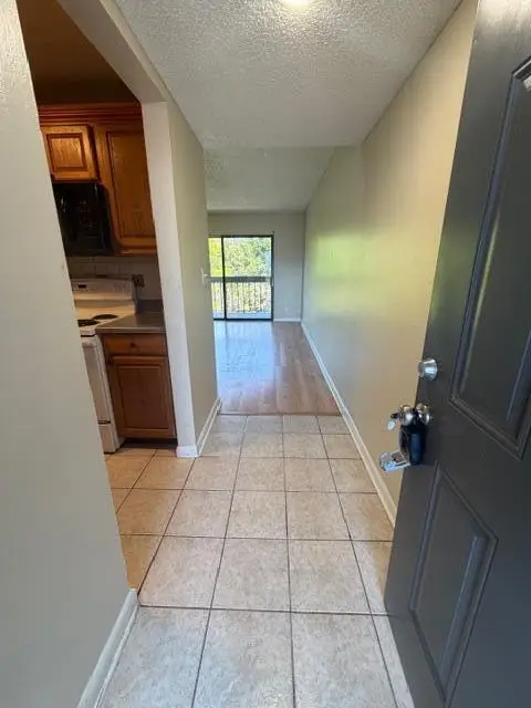 1750 N Congress Avenue #406, West Palm Beach, FL 33401