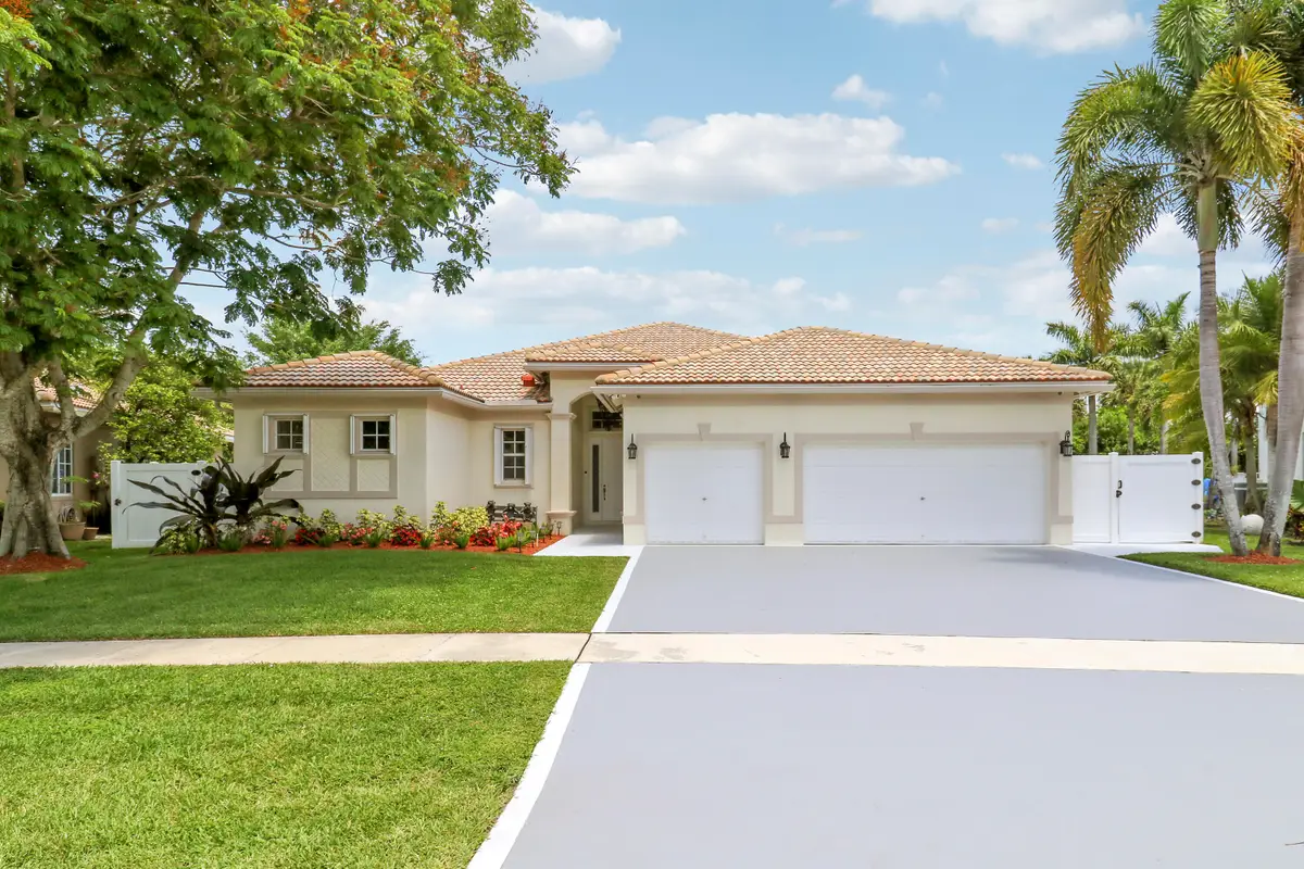 10075 Freesian Way, Wellington, FL 33449 - #1