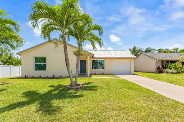 105 Banyan Circle, Jupiter, FL 33458