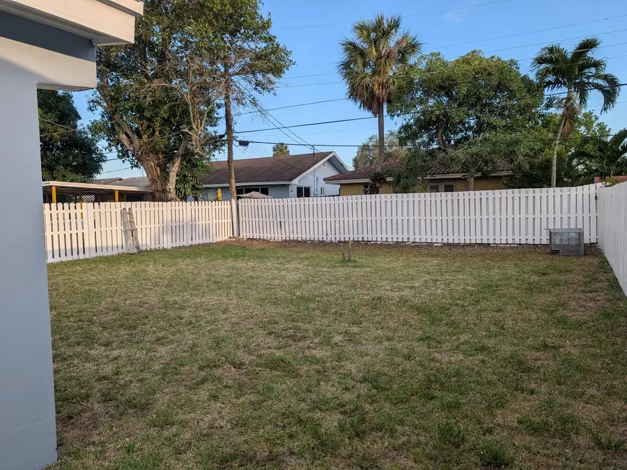 2990 NW 7th Court, Fort Lauderdale, FL 33311 - #3
