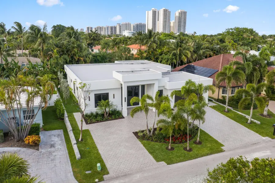 325 Cascade Lane, Palm Beach Shores, FL 33404 - #2