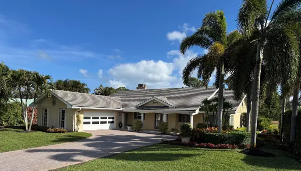3521 SE Clubhouse Place, Stuart, FL 34997