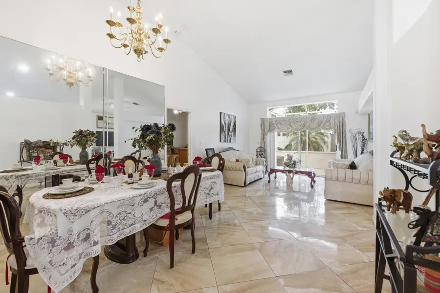 113 E Saratoga Blvd Boulevard E, Royal Palm Beach, FL 33411 - #3
