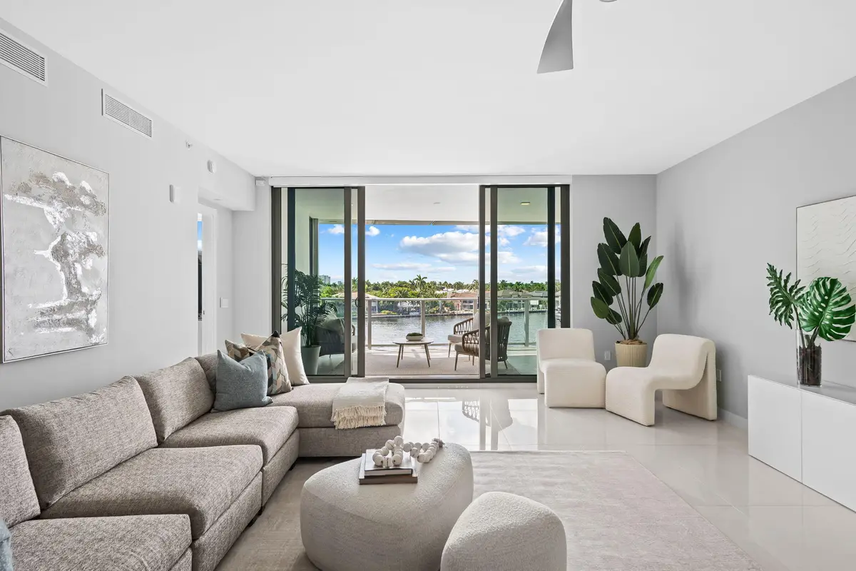 435 Bayshore Drive #302, Fort Lauderdale, FL 33304 - #1