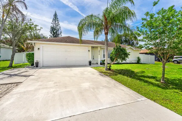 2814 SE Melaleuca Boulevard, Port St Lucie, FL 34952