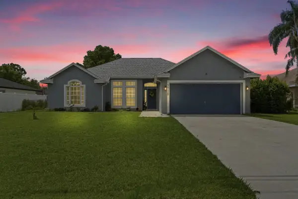 5718 NW Alcazar Terrace, Port St Lucie, FL 34986
