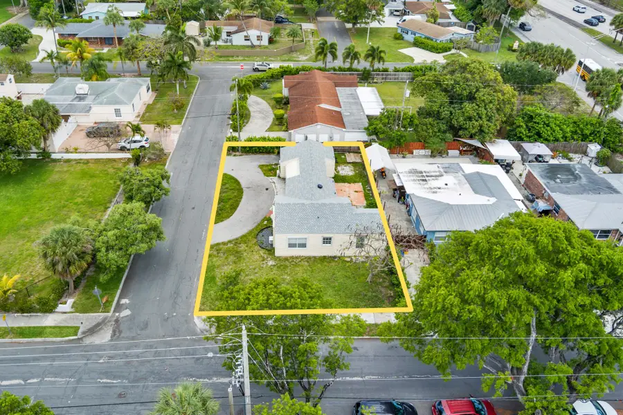 1048 Van Deventer, West Palm Beach, FL 33405 - #2